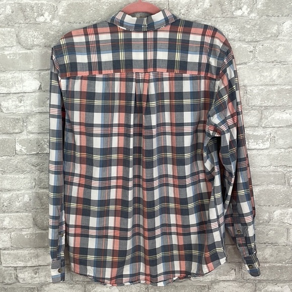 St. John’s Bay Classic Fit Button Down Shirt - Picture 3 of 5